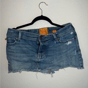 Hollister denim mini skirt size 7